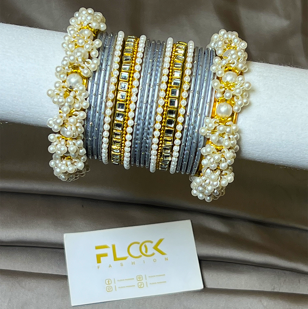 Dotted Double Karra Gajra Bangles Set