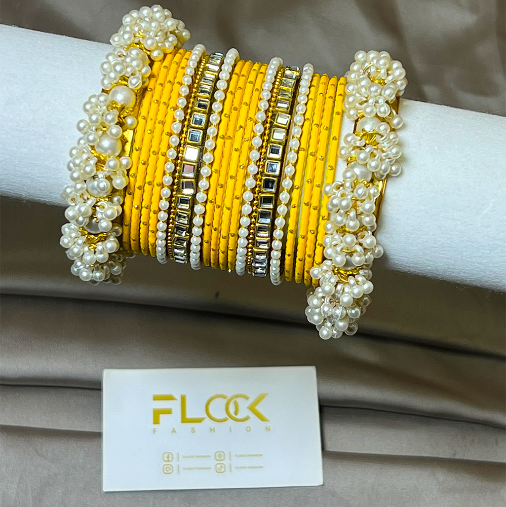 Dotted Double Karra Gajra Bangles Set